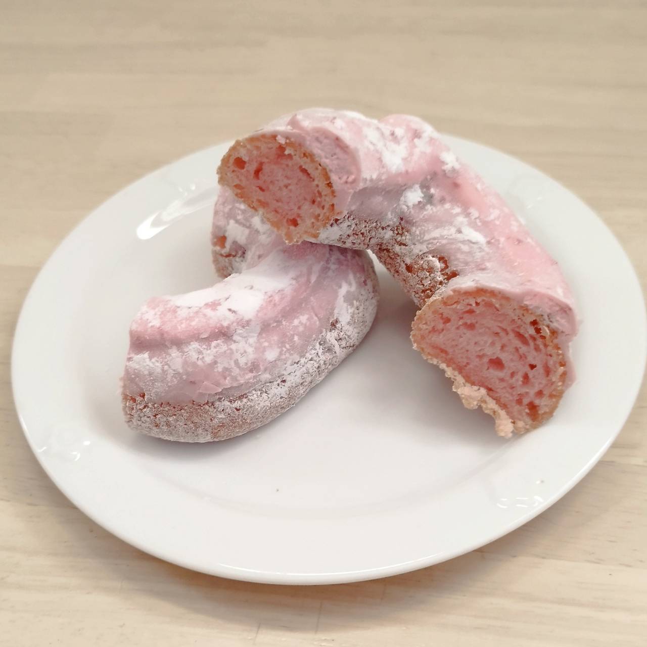 Food misterdonut sakura 2026