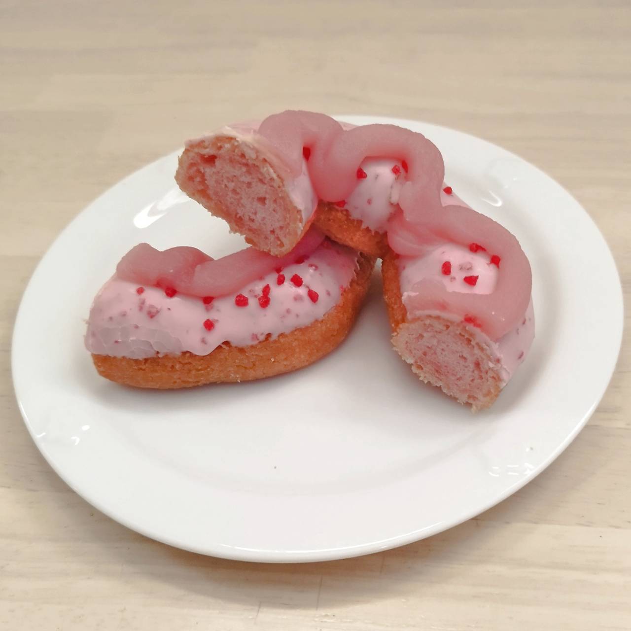 Food misterdonut sakura 2026